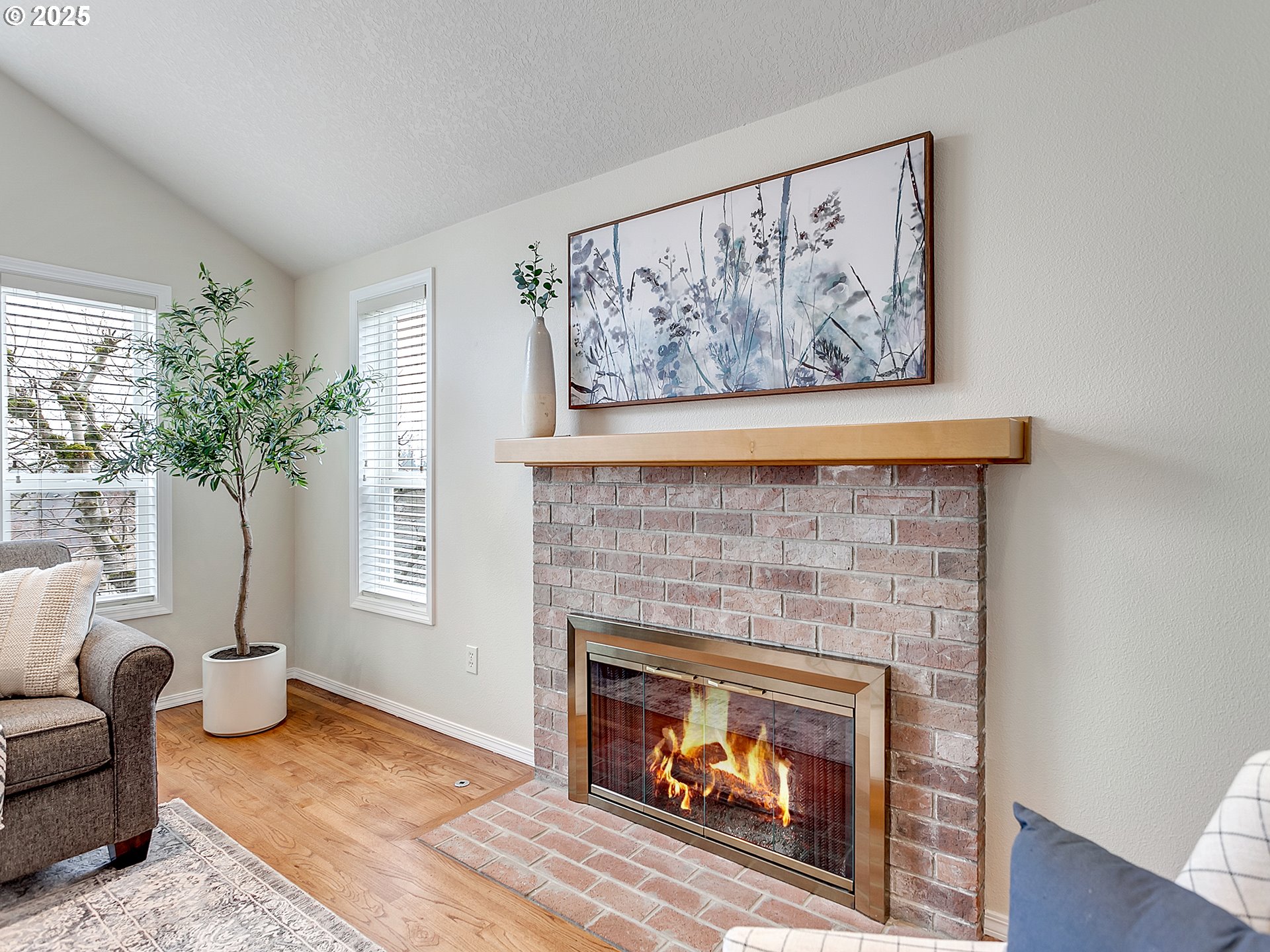16029 Southwest Refectory Place Portland, OR 97224 - Photo 7 of 38 Fireplace