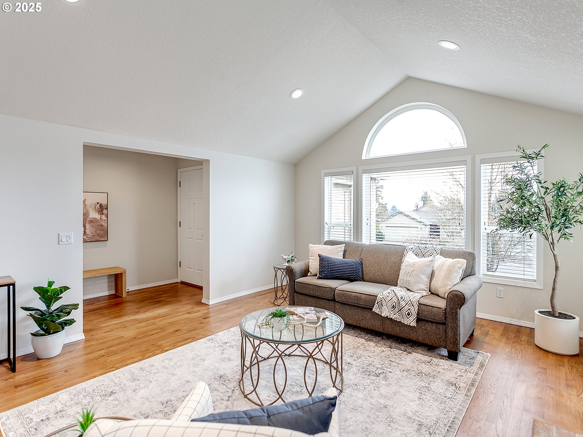 16029 Southwest Refectory Place Portland, OR 97224 - Photo 10 of 38 Living Room