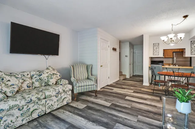 $1,600 | 99 Wilshire Heights Drive, Crossville, TN 38558