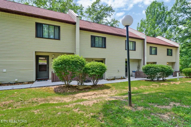 $1,600 | 99 Wilshire Heights Drive, Crossville, TN 38558