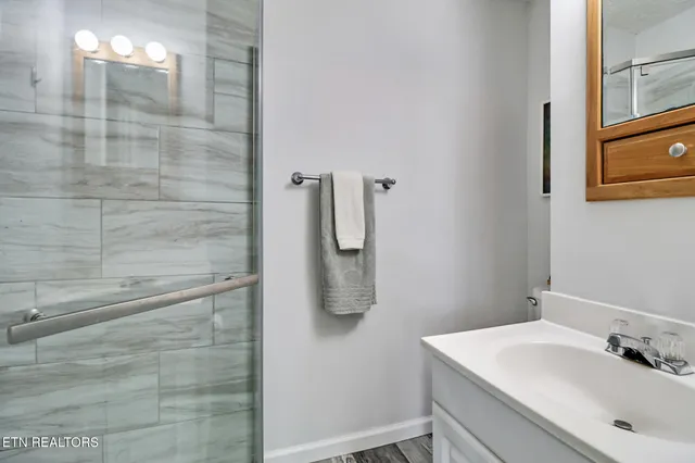 $1,600 | 99 Wilshire Heights Drive, Crossville, TN 38558