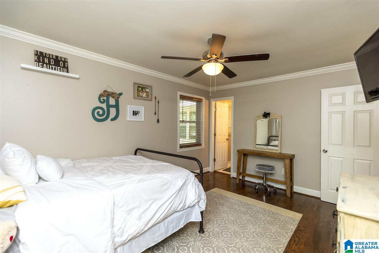 406 Thompson Road Alabaster, AL 35007 - Photo 27 of 38