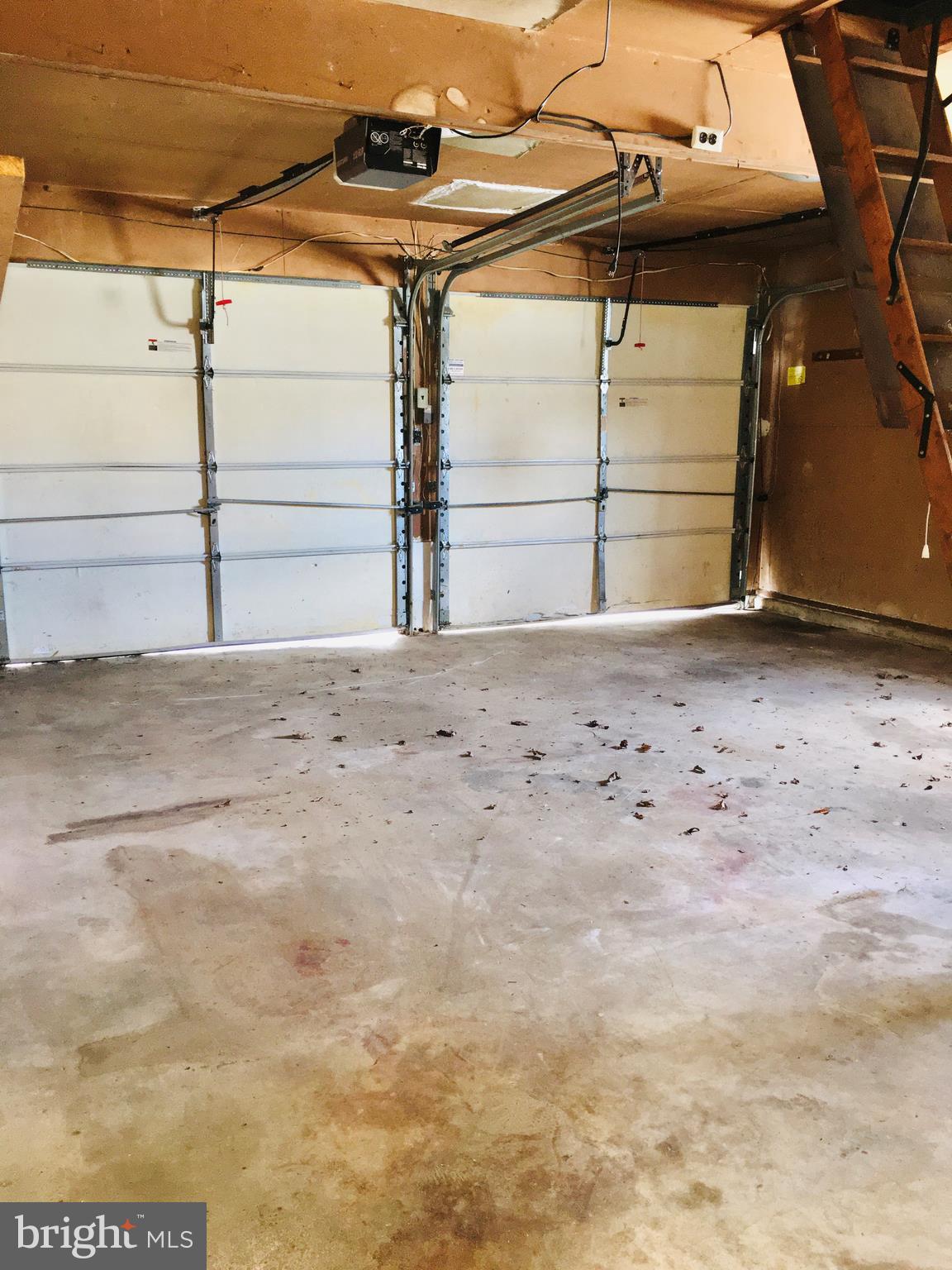 15 East Stokes Road Willingboro, NJ 08046 - Photo 26 of 26 2 Car Garage
