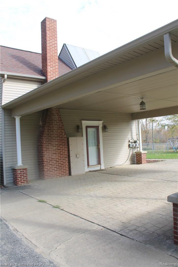 1968 Mitchell Lake Road Attica, MI 48412 - Photo 2 of 66 IMG_8526.jpg