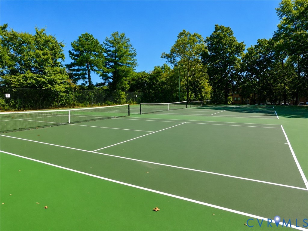 1507 Bronwyn Road, Unit T3 Henrico, VA 23238 - Photo 36 of 42 Multiple tennis courts featuring green surfacing a