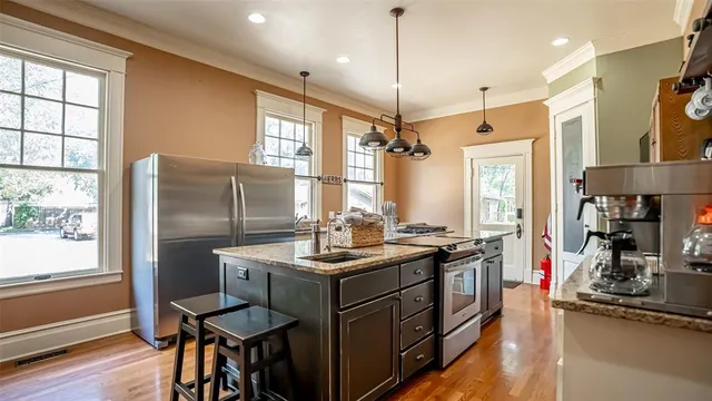 $925,000 | 616 Thorp Spring Road, Granbury, TX 76048