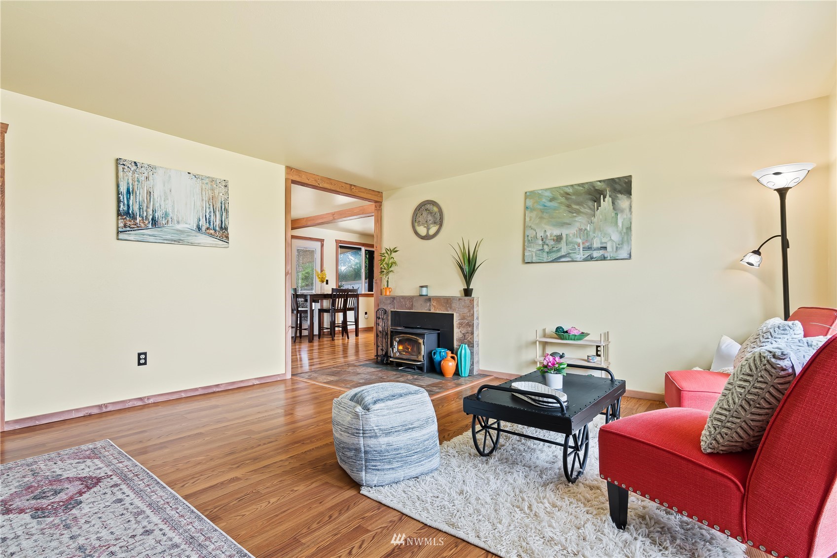 28513 24th Avenue South Federal Way, WA 98003 - Photo 6 of 31 a living room with furniture and a fireplace