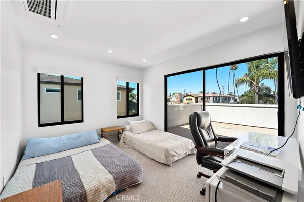 $10,400 | 600 Ocean Seal Beach, Seal Beach, CA 90740