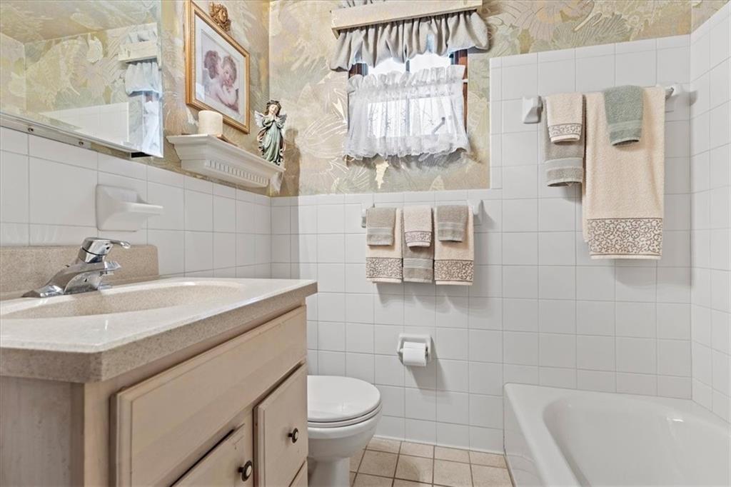 100 Morelli Drive Pittsburgh, PA 15237 - Photo 19 of 46 a bathroom with a sink toilet and shower