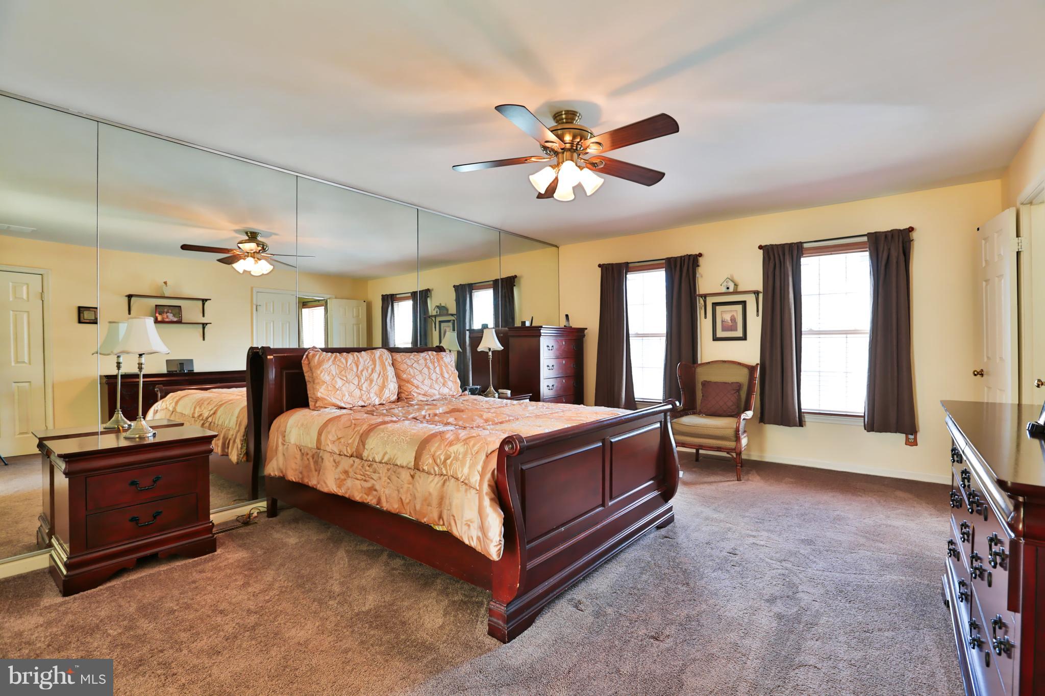 16809 Cashell Road Olney, MD 20832 - Photo 13 of 30 Inviting and Warm Master Bedroom