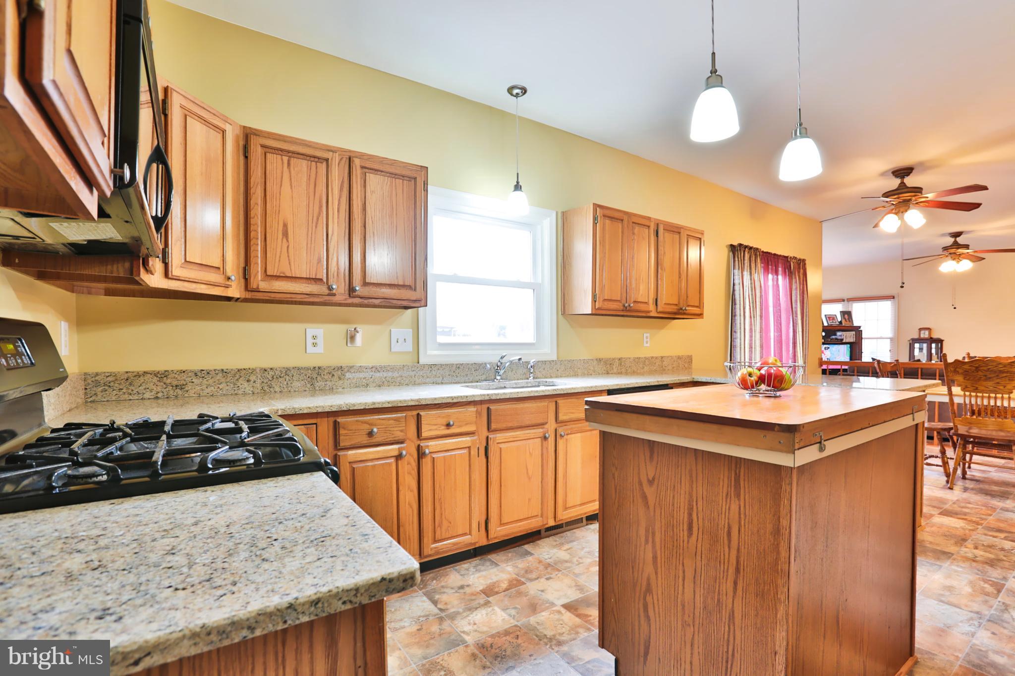 16809 Cashell Road Olney, MD 20832 - Photo 8 of 30 Kitchen with Tile Floors