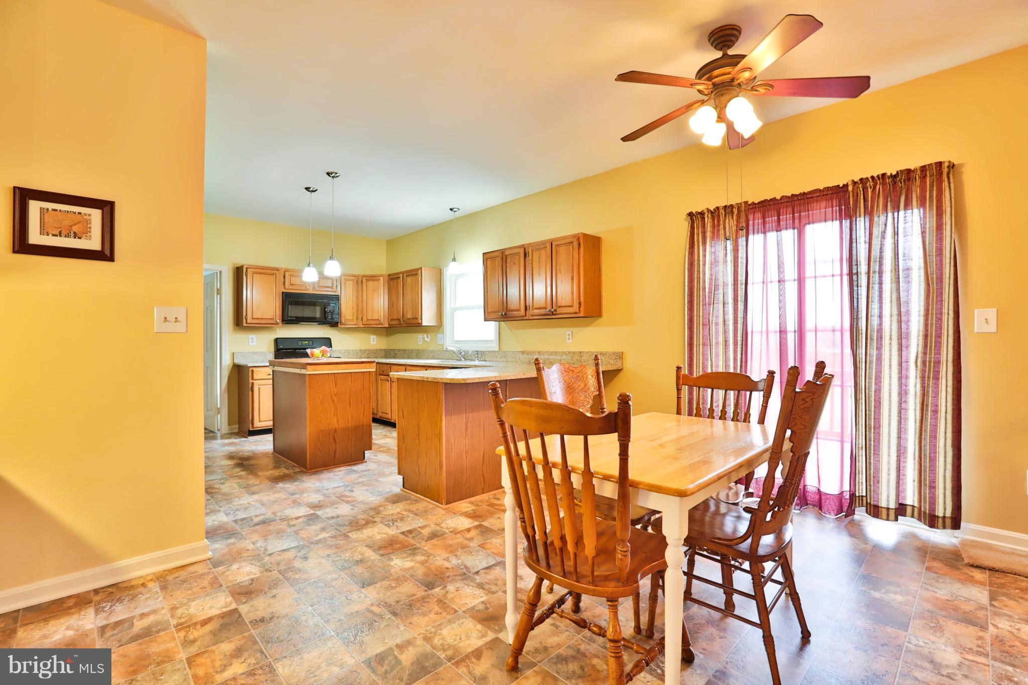 16809 Cashell Road Olney, MD 20832 - Photo 10 of 30 Eat in Kitchen.