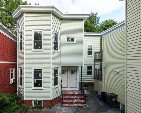 $4,000 | 335-337 Windsor Street, Unit 335, Cambridge, MA 02141