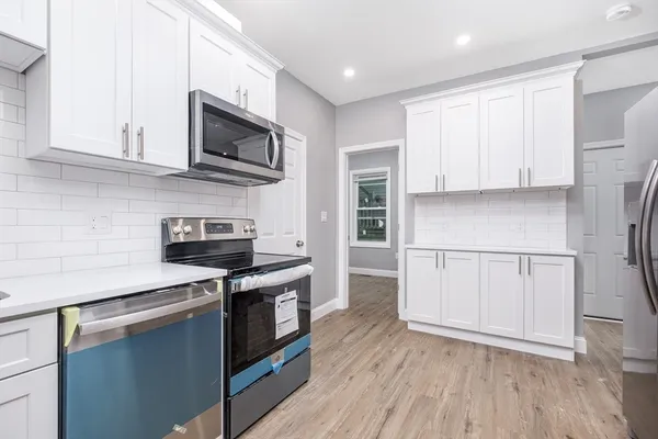 $4,000 | 335-337 Windsor Street, Unit 335, Cambridge, MA 02141