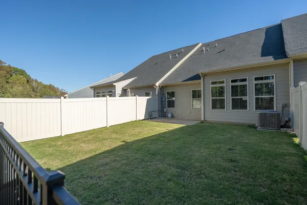 $319,900 | 39 Moss Holw Way, Simpsonville, SC 29680