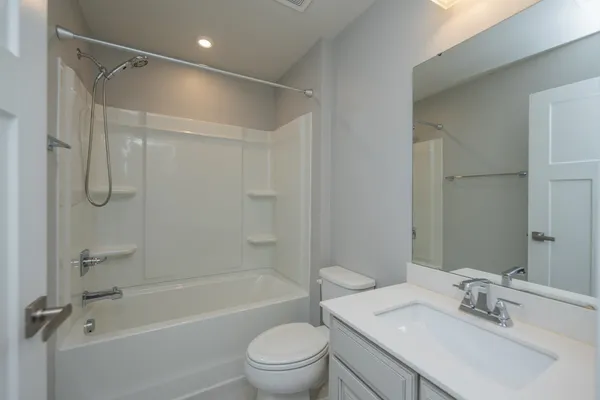 $319,900 | 39 Moss Holw Way, Simpsonville, SC 29680