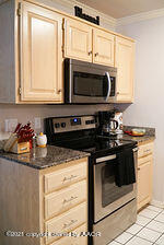 6033 Belpree Road Amarillo, TX 79106 - Photo 15 of 22 kitchen view 1