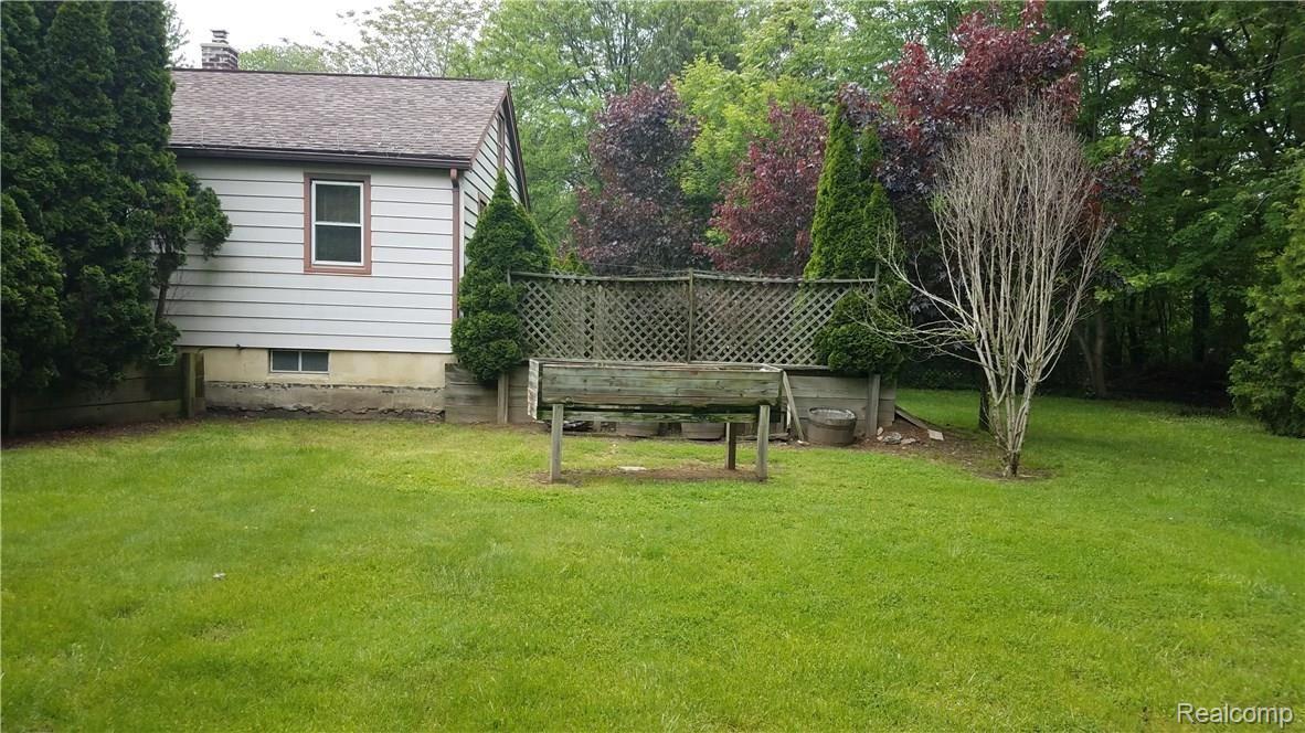 31748 Hayes Road Fraser, MI 48026 - Photo 44 of 52 20170526_134139.jpg