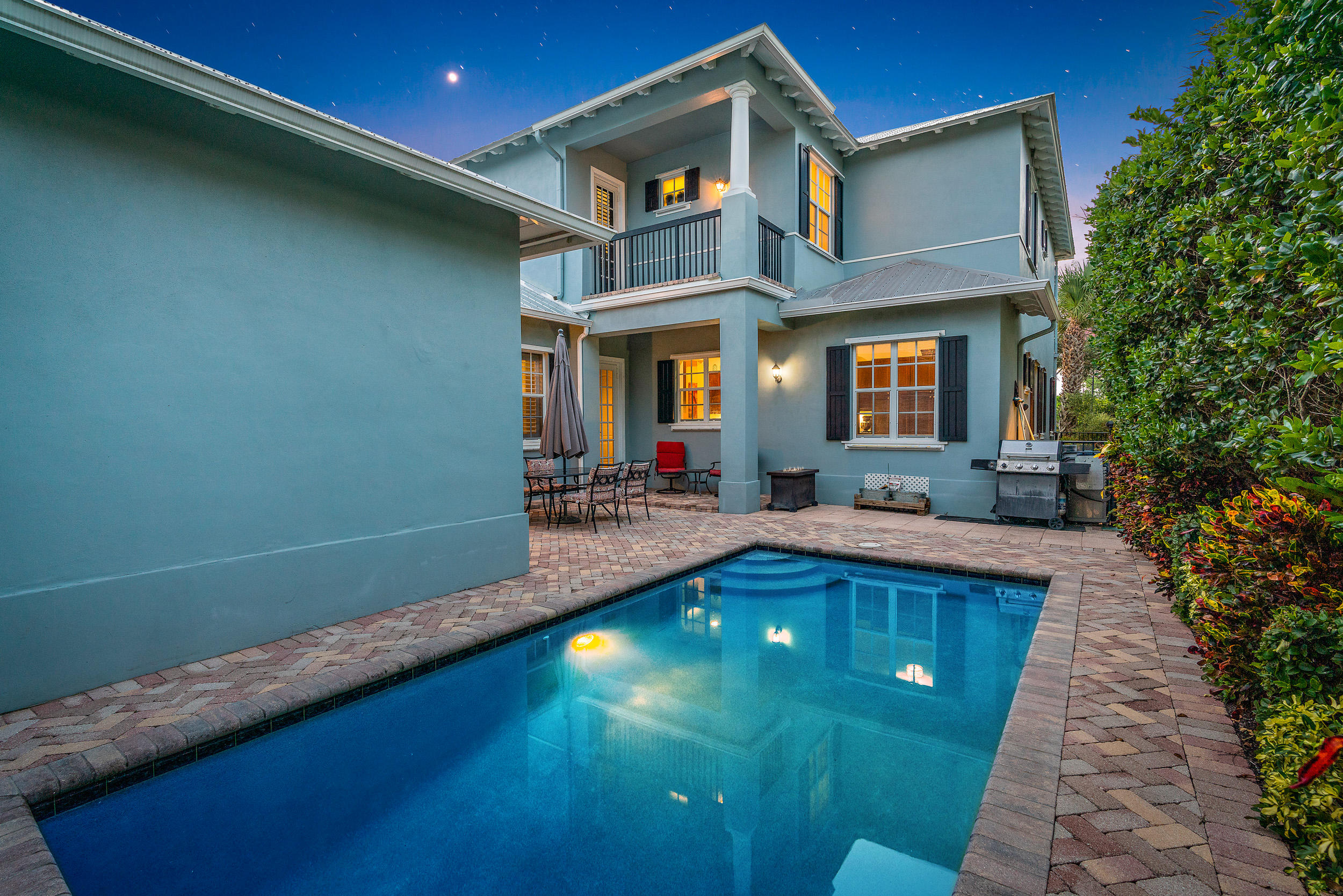 202 Botanica Drive Jupiter, FL 33458 - Photo 4 of 39 a view of swimming pool with outdoor seating