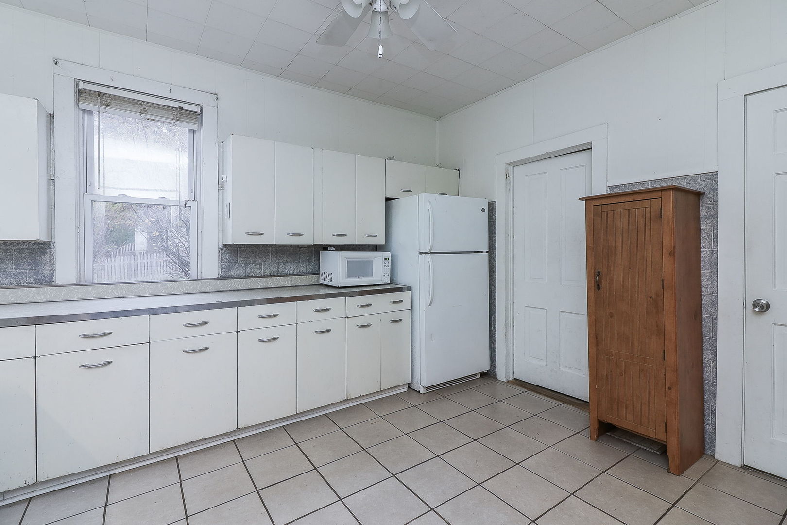 307 Stephen Street Lemont, IL 60439 - Photo 5 of 10 Gallery Image 5