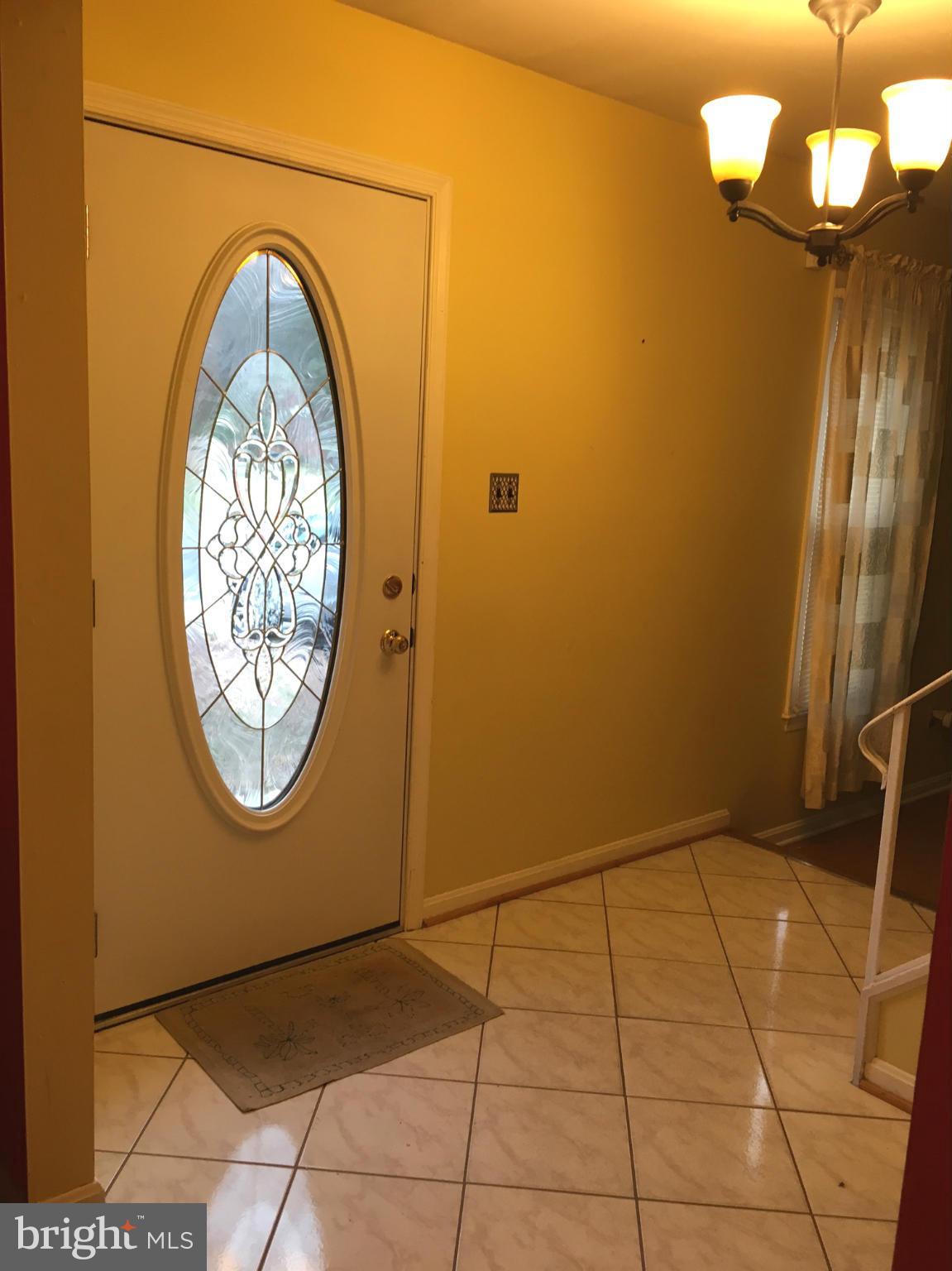 7713 Bock Road Fort Washington, MD 20744 - Photo 2 of 25 Foyer