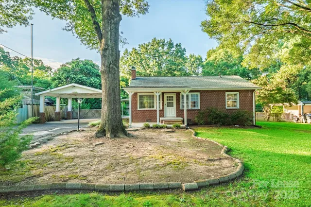 $1,700 | 5212 Wales Street, Charlotte, NC 28269