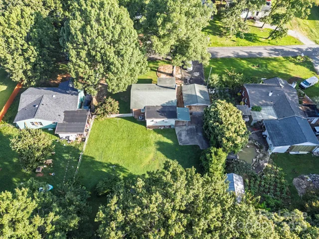 $1,700 | 5212 Wales Street, Charlotte, NC 28269