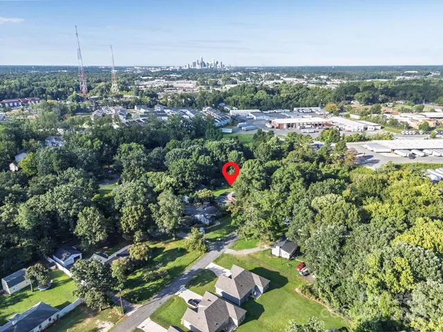 $1,700 | 5212 Wales Street, Charlotte, NC 28269