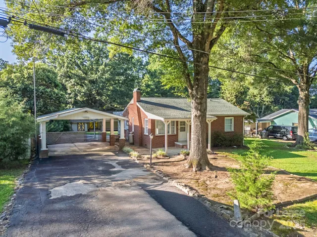 $1,700 | 5212 Wales Street, Charlotte, NC 28269