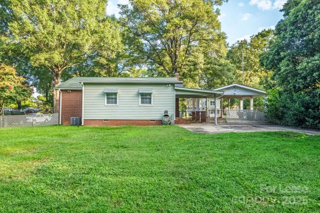 $1,700 | 5212 Wales Street, Charlotte, NC 28269