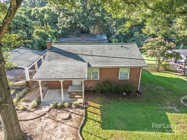 $1,700 | 5212 Wales Street, Charlotte, NC 28269
