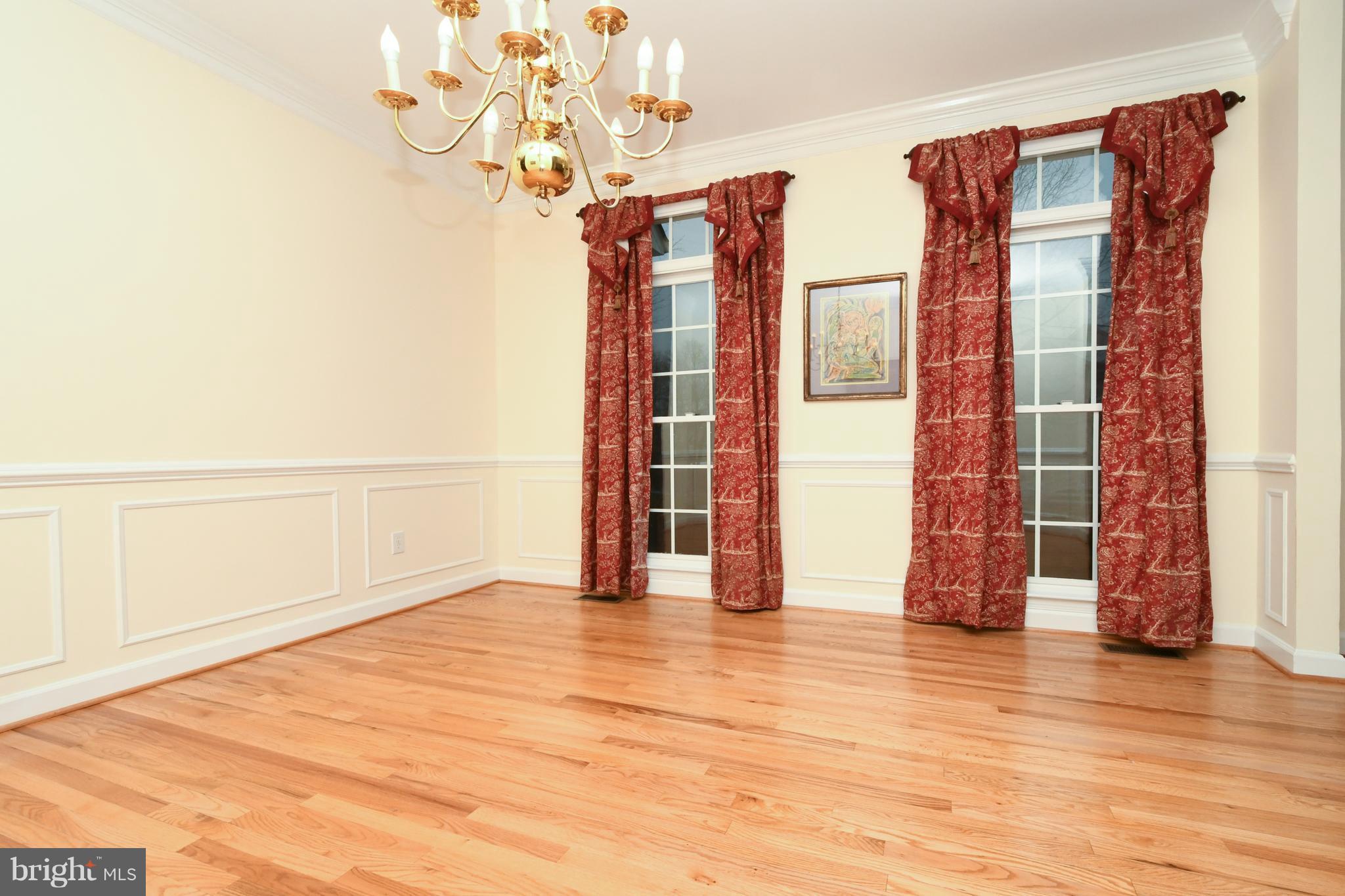 11106 Tommye Lane Reston, VA 20194 - Photo 8 of 29 Dining Room