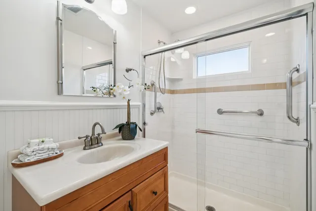 $899,000 | 3846 Beaumont Avenue, Oakland, CA 94602