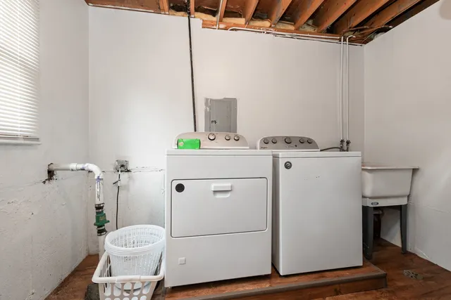 $164,900 | 928 East 153rd Street, Phoenix, IL 60426