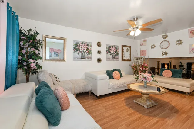 $164,900 | 928 East 153rd Street, Phoenix, IL 60426