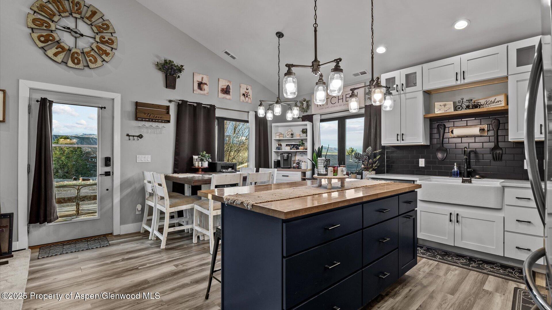 450 East 10th Street Rifle, CO 81650 - Photo 4 of 21 Kitchen