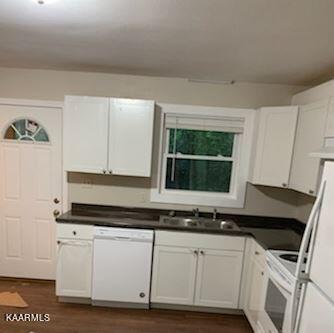 101-111 Raintree Lane Kingston, TN 37763 - Photo 8 of 12 Kitchen Rear Entry