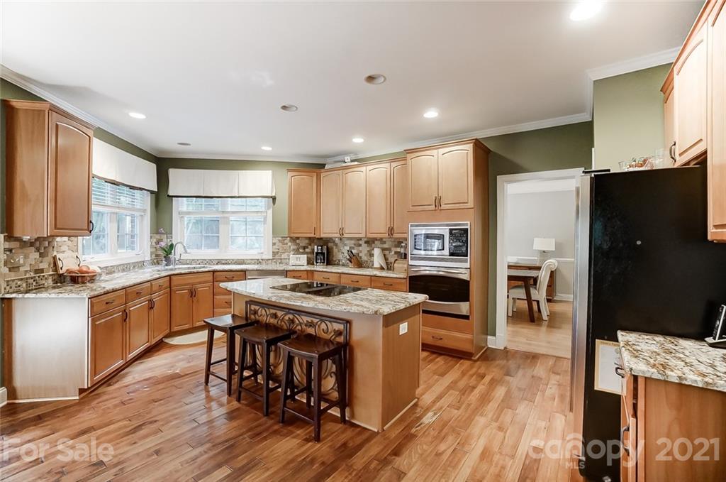 2209 Maynard Road Charlotte, NC 28270 - Photo 11 of 48 Gallery Image 11