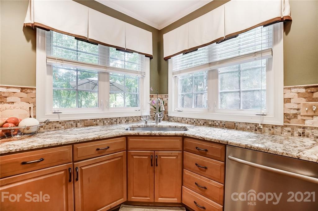 2209 Maynard Road Charlotte, NC 28270 - Photo 16 of 48 Gallery Image 16