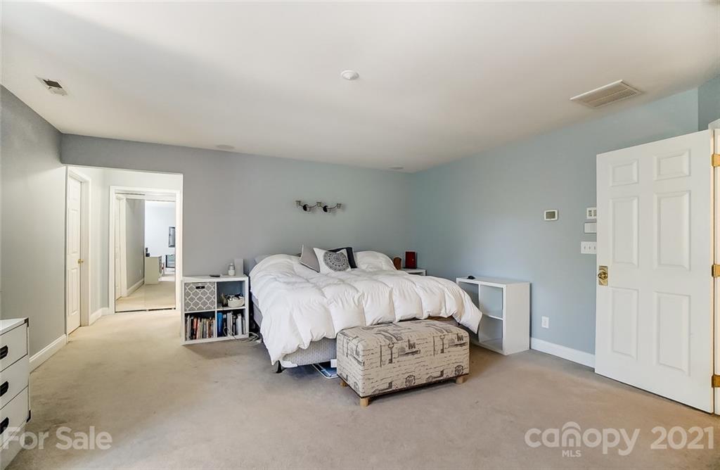 2209 Maynard Road Charlotte, NC 28270 - Photo 27 of 48 Gallery Image 27