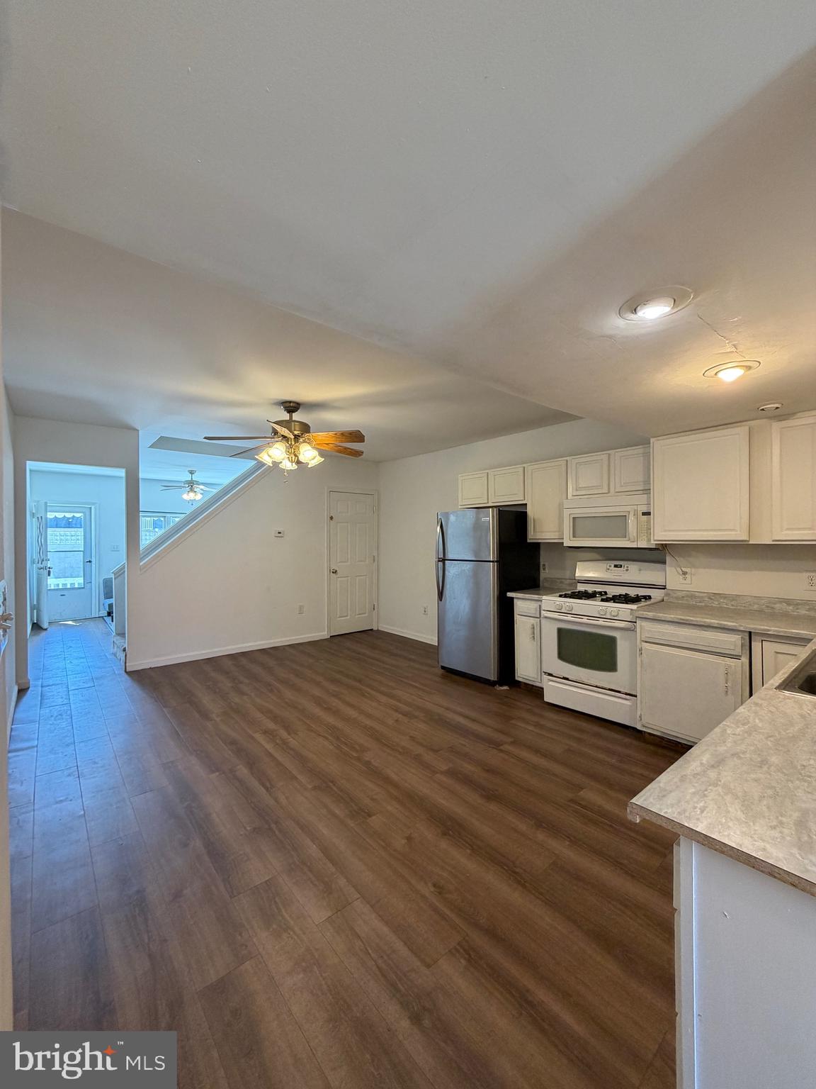 915 George Street Gloucester City, NJ 08030 - Photo 5 of 14