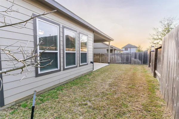 $295,000 | 2512 Austin Hills, Conroe, TX 77304