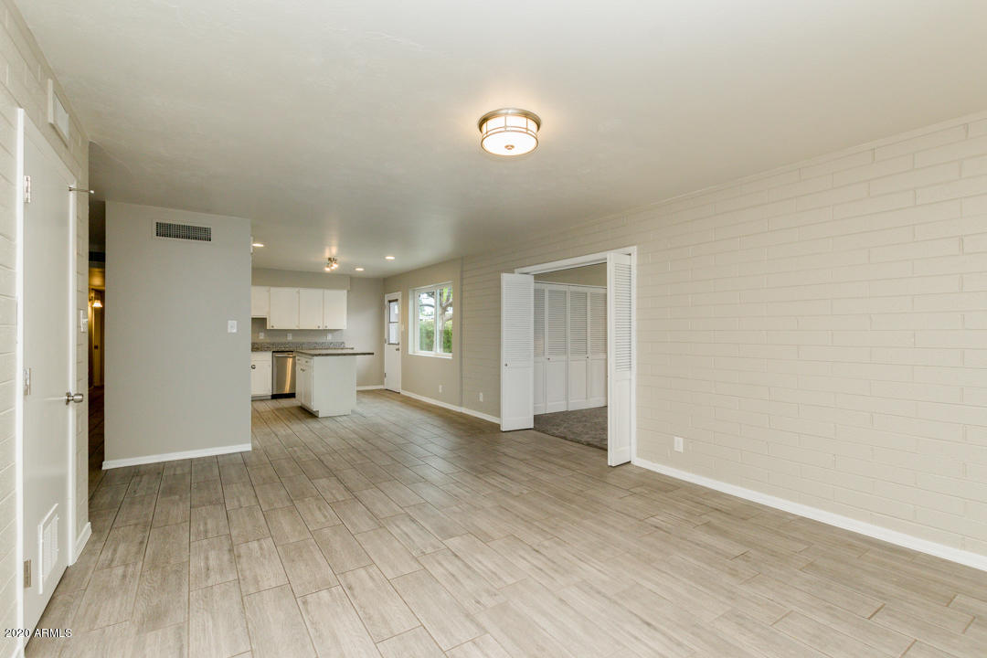 2128 West Keim Drive Phoenix, AZ 85015 - Photo 16 of 70 Dining Room
