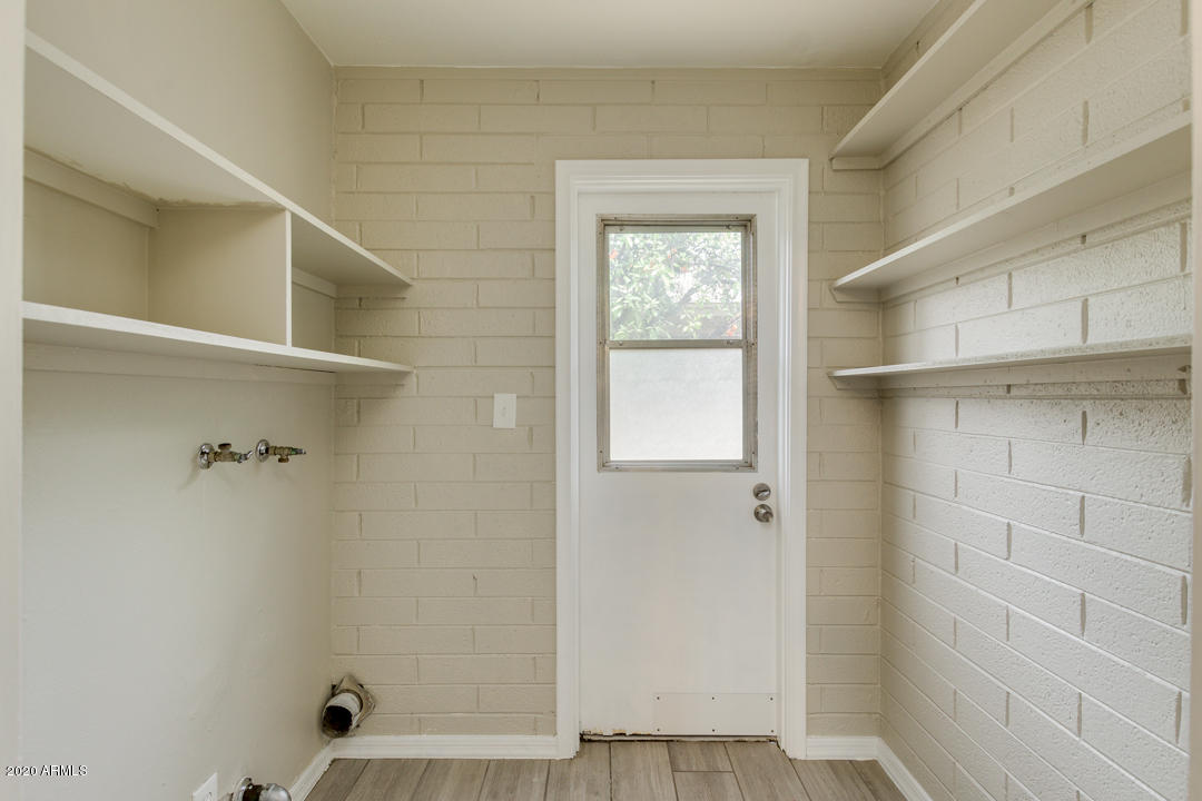 2128 West Keim Drive Phoenix, AZ 85015 - Photo 37 of 70 Indoor laundry Room