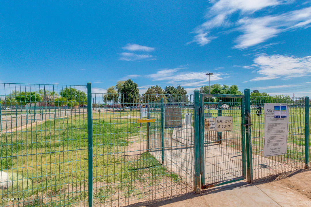 2128 West Keim Drive Phoenix, AZ 85015 - Photo 63 of 70 Dog Park