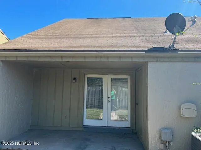 a close view of a sink and a vanity