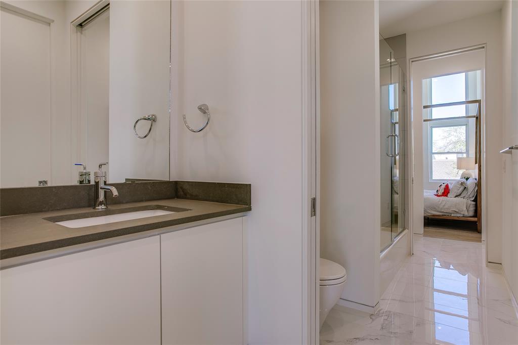 2215 Madera Street Dallas, TX 75206 - Photo 29 of 39