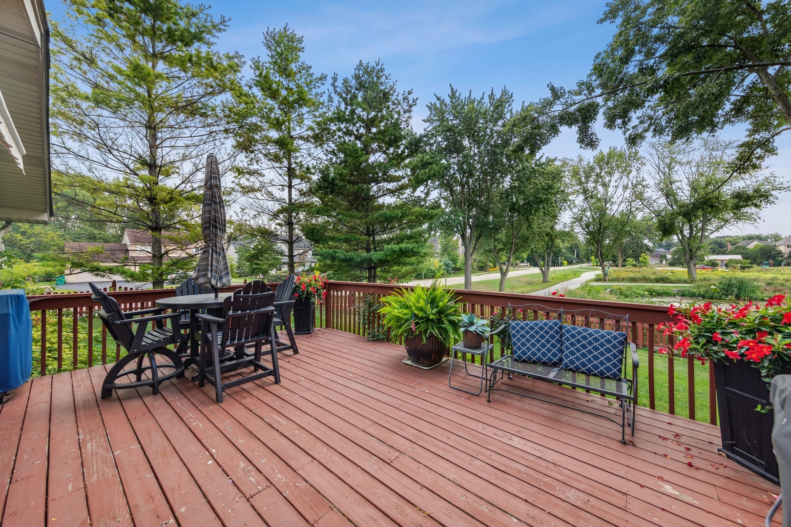141 Hidden View Drive Westmont, IL 60559 - Photo 12 of 19 a view of a chairs and table on the wooden floor