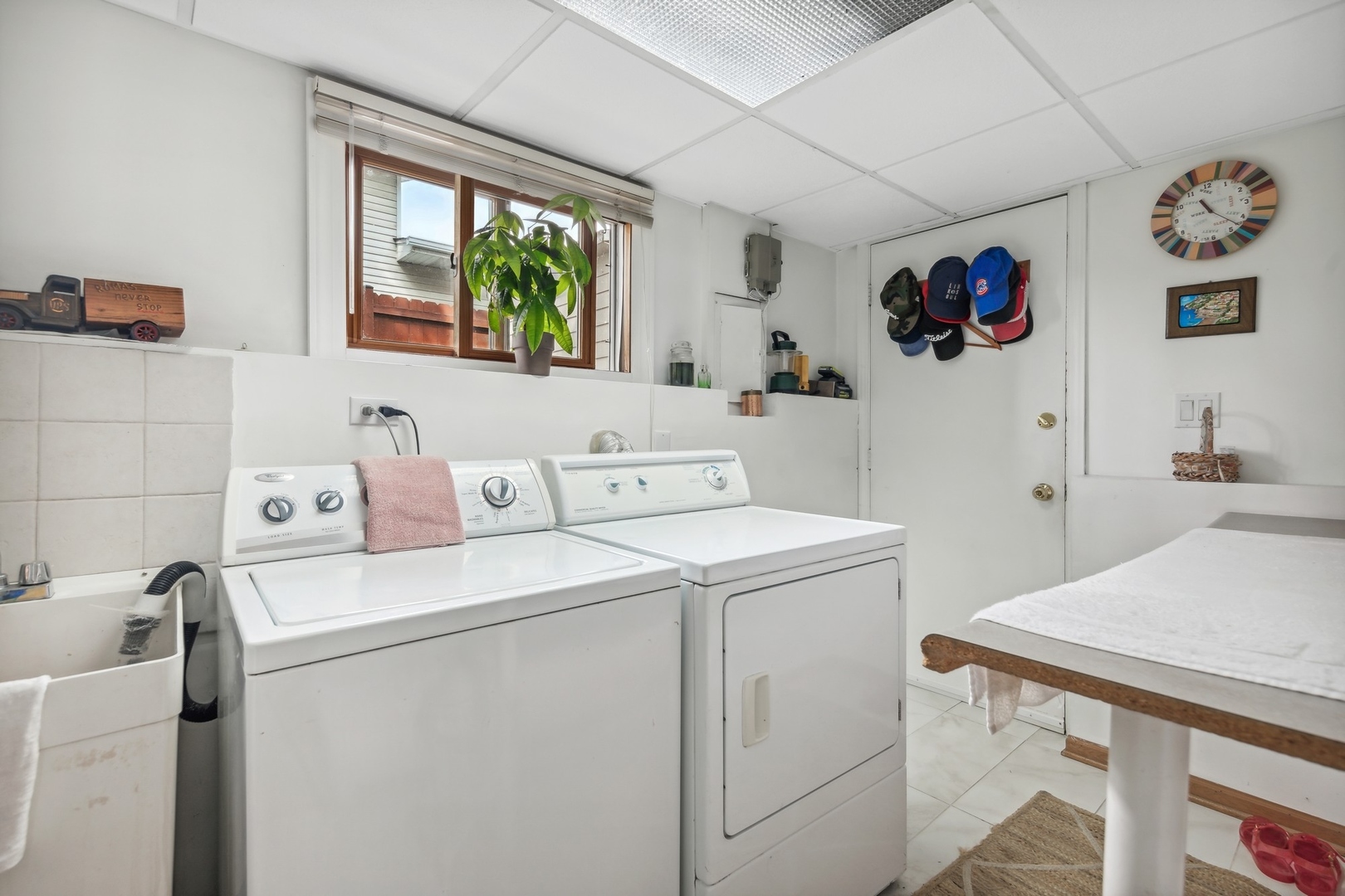 141 Hidden View Drive Westmont, IL 60559 - Photo 18 of 19 a utility room with dryer and washer