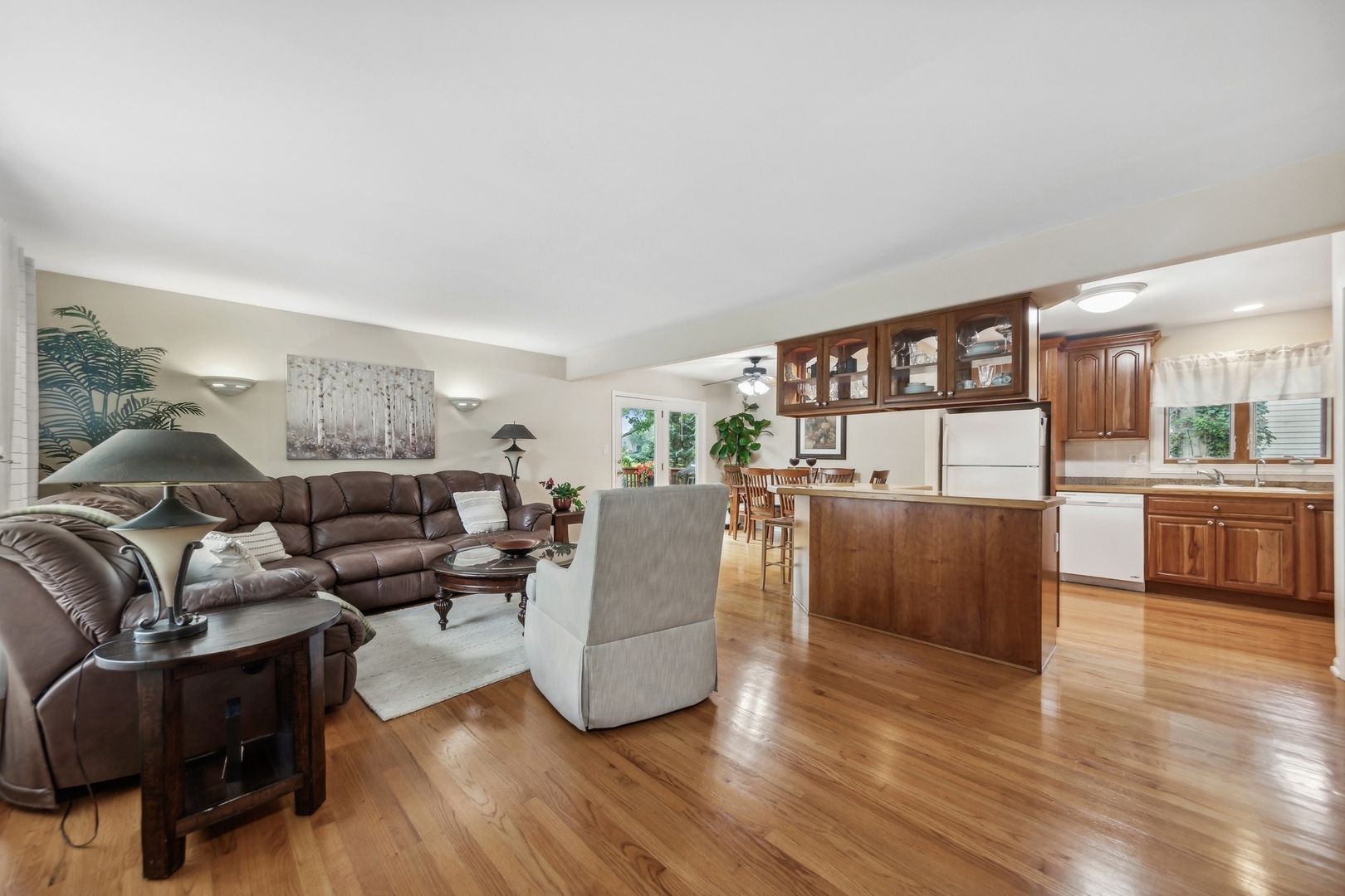 141 Hidden View Drive Westmont, IL 60559 - Photo 3 of 19 a living room with furniture and a wooden floor